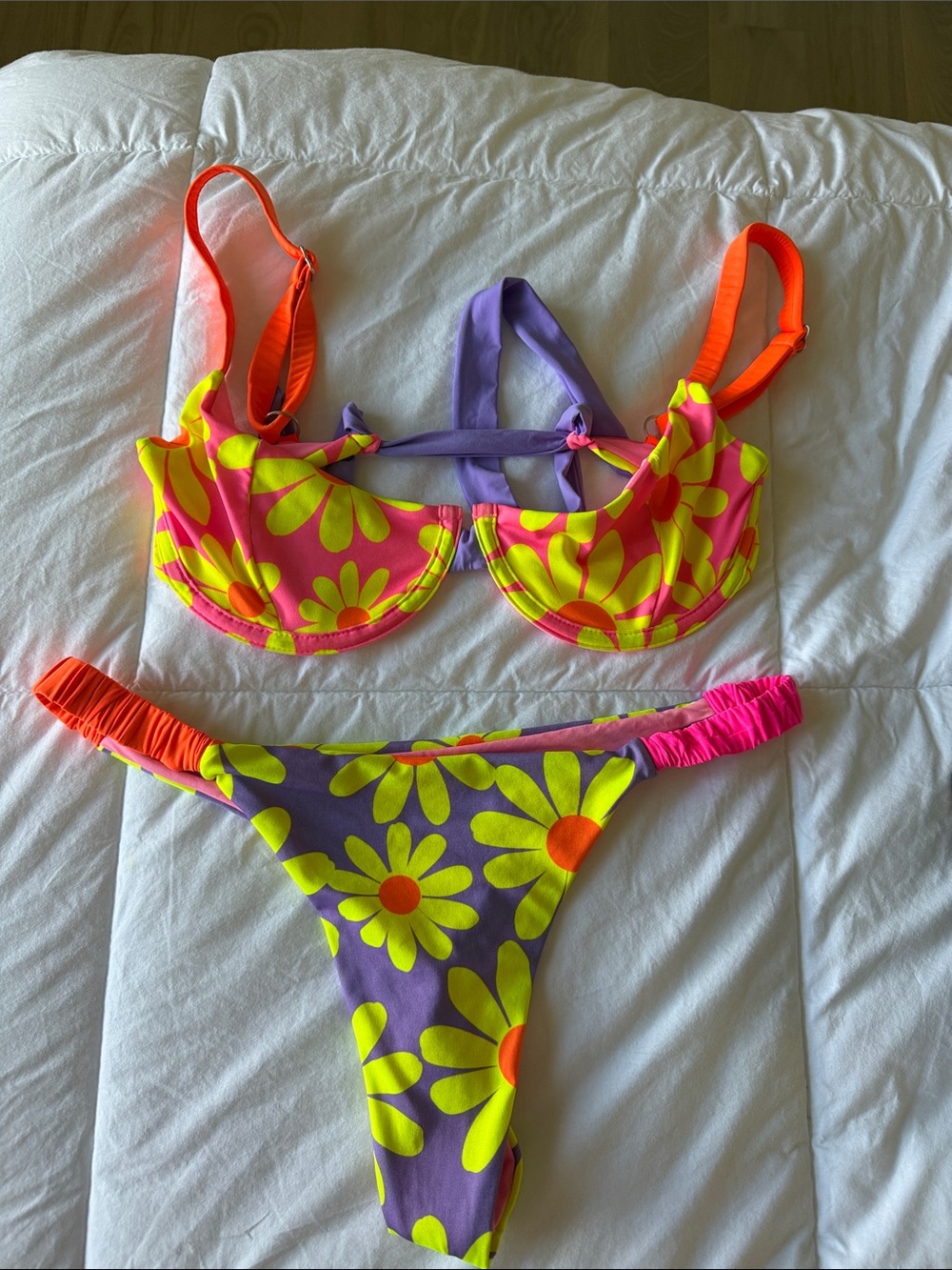 Oneone Bikini Size M